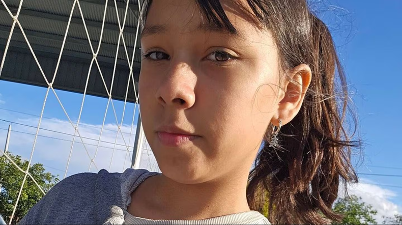 “Veo en mi celular cientos de fotos, videos con tu vocecita siempre alegre, con tus locuritas de adolescente”, escribió la abuela de Agostina Vega (Imagen Clarin)