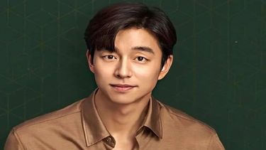 Hwang Dong-hyuk&nbsp;recibió el galardón por&nbsp;Mejor director&nbsp;de&nbsp;serie dramática.