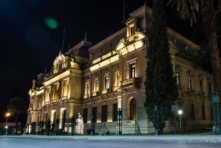 A la espera de la respuesta del gobernador sobre la renuncia al frente del Ministerio de Seguridad de Guillermo Corro.  