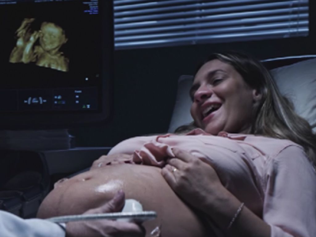 Una madre ciega "ve" a su hijo en 3D