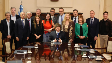 Javier Milei oficializó cambios clave en el Gabinete y traspasó áreas estratégicas a Adorni y Bullrich