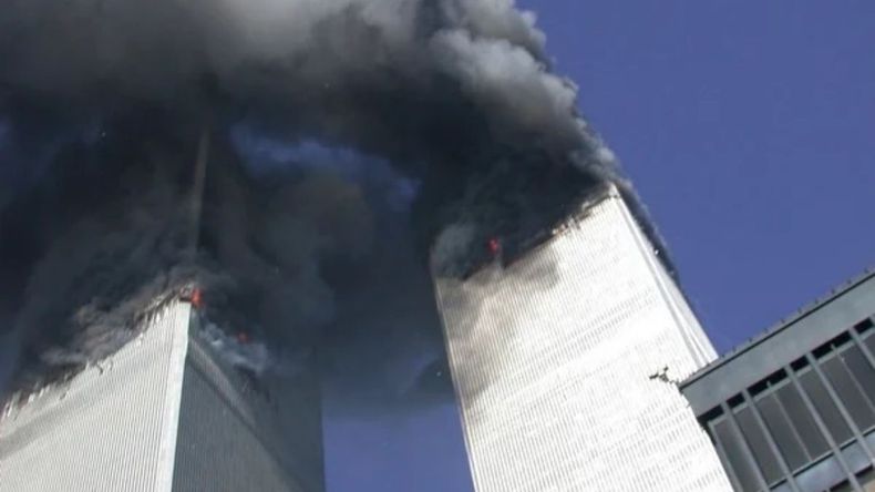 Las torres del World Trade Center después de que ambos aviones impactaran contra los edificios. La foto fue tomada por un empleado del Servicio Secreto./Foto: Servicio Secreto de Estados Unidos
