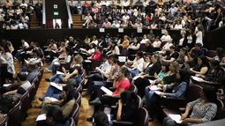La medida fue anunciada el miércoles por la noche, tras detectarse varias irregularidades en los resultados.