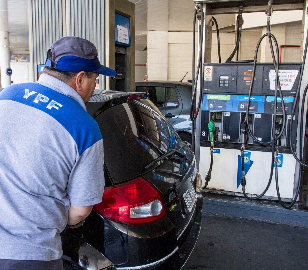 estaciones de servicio de jujuy registran una caida del 10% en las ventas de combustible