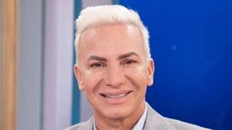 Flavio Mendoza sorprendió a todos en Almorzando con Juana al revelar que tuvo encuentros íntimos con cuatro futbolistas.