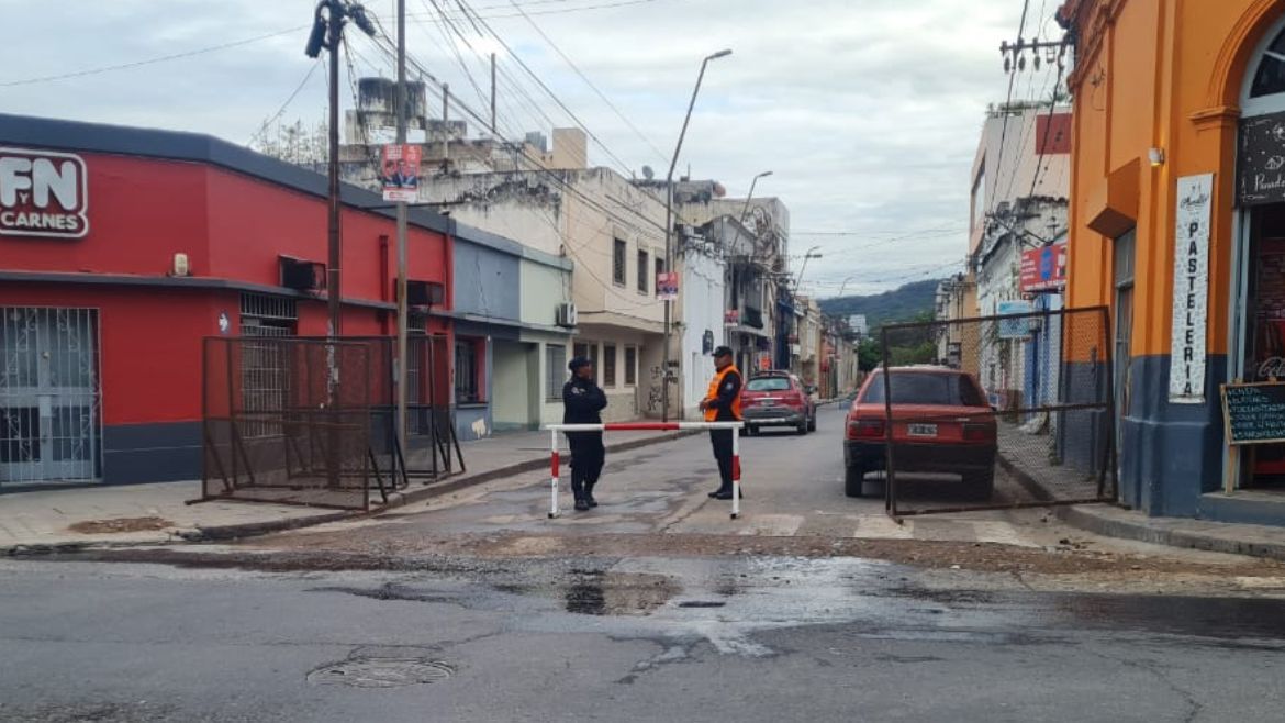Corte de calle.