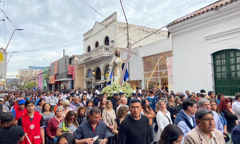 Procesión en honor al Santísimo Salvador (foto archivo).