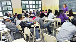 Jóvenes en las escuelas