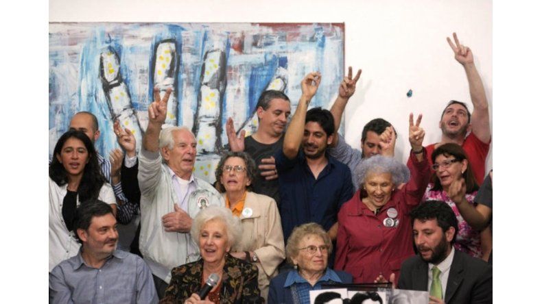 Abuelas de Plaza de Mayo