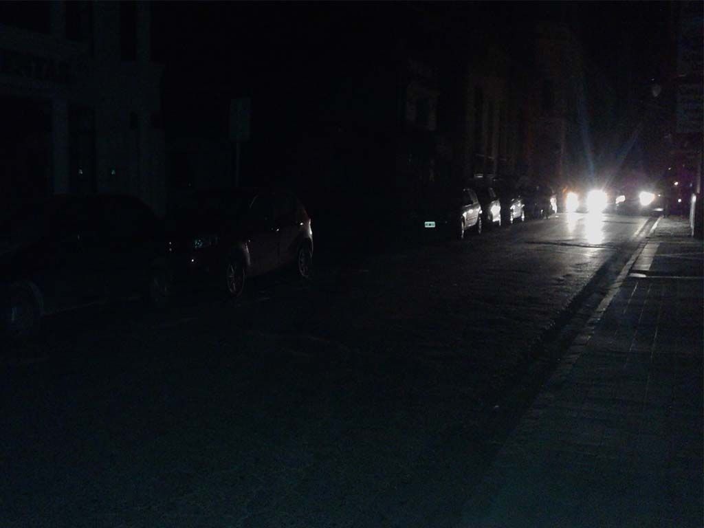 El centro a oscuras