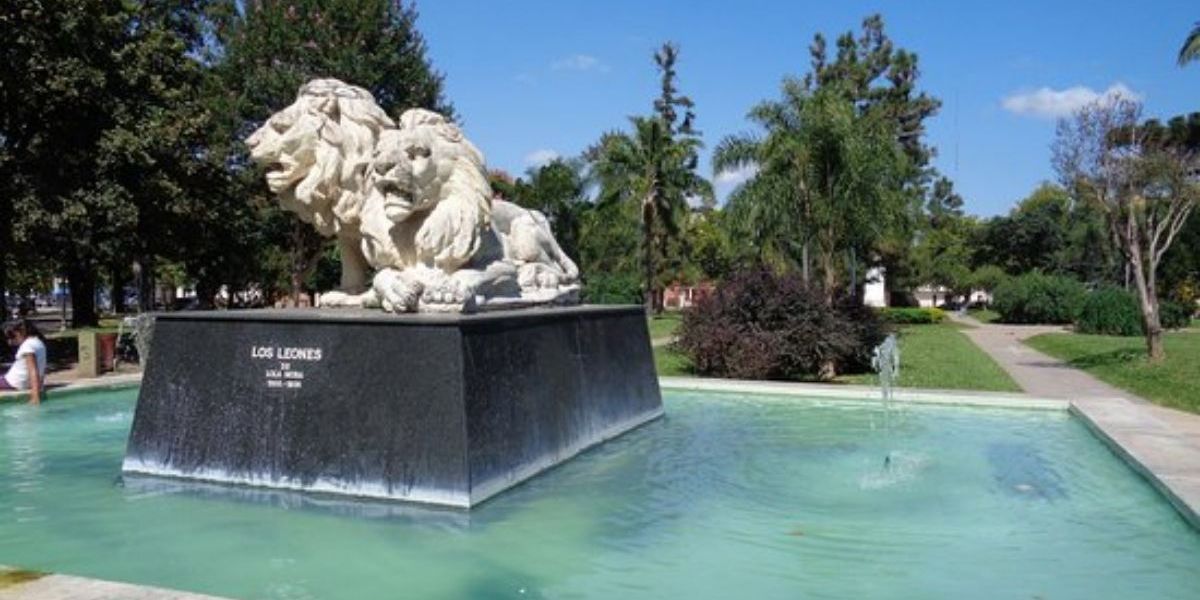 La plaza Hipólito Yrigoyen, en Ciudad de Nieva.&nbsp;
