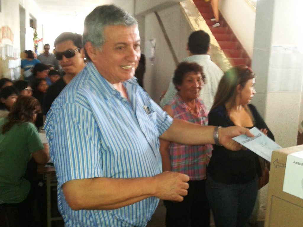 Votó Miguel Morales