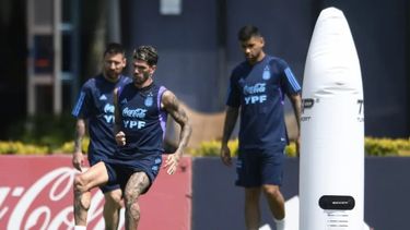 Los campeones del mundo, con&nbsp;Lionel Messi a la cabeza, enfrentarán a Uruguay y Brasil en esta doble fecha.