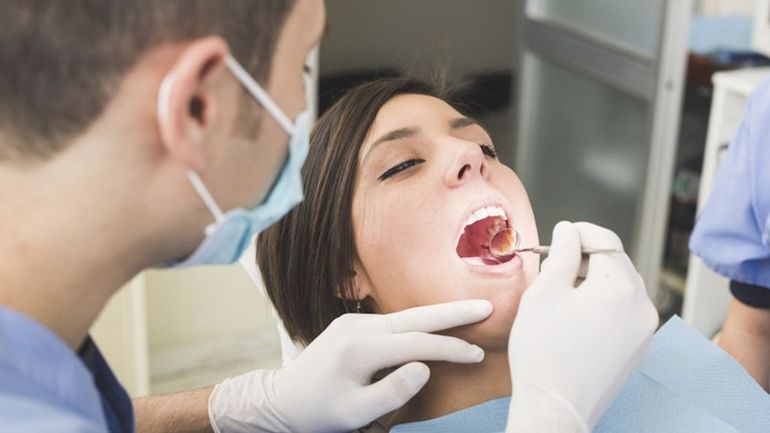Una investigación de la Universidad Nacional de Córdoba (UNC) arrojó llamativos resultados que vinculan la salud bucal a graves enfermedades. 