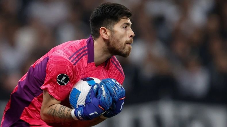 Boca y Agustín Rossi no llegaron a un acuerdo en la reunión del lunes.