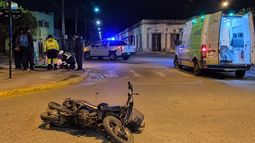 Chocó a dos menores que iban en moto en Perico y se dio a la fuga - Imagen creada con IA Chocó a dos menores que iban en moto en Perico y se dio a la fuga - Imagen creada con IA
