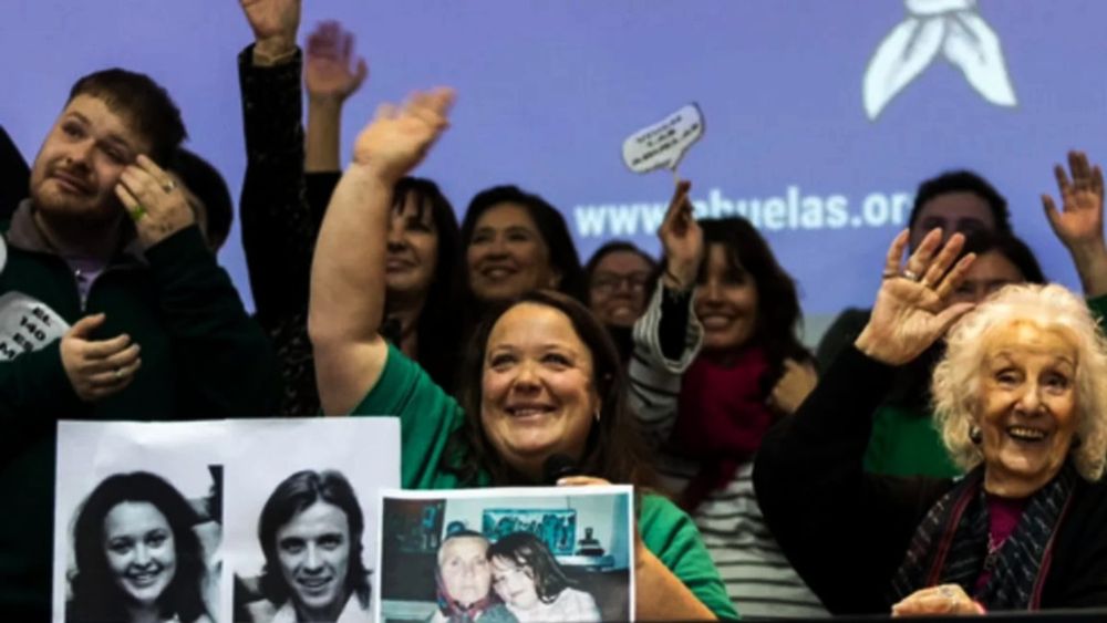 Quién es el nieto 140 restituido por Abuelas de Plaza de Mayo.
