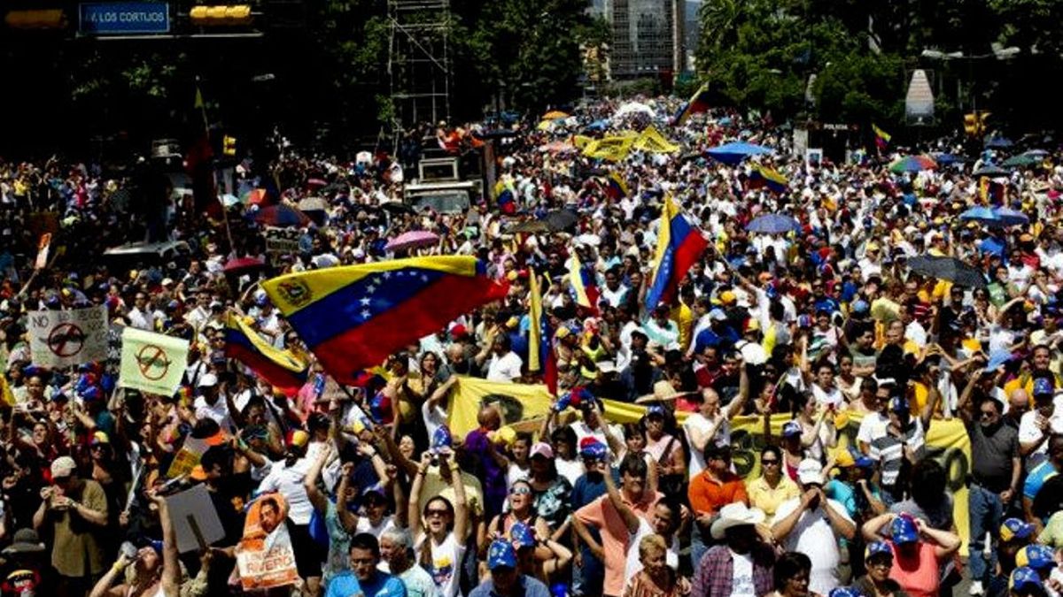 4 Muertos En Las Masivas Marcha Contra Maduro En Venezuela