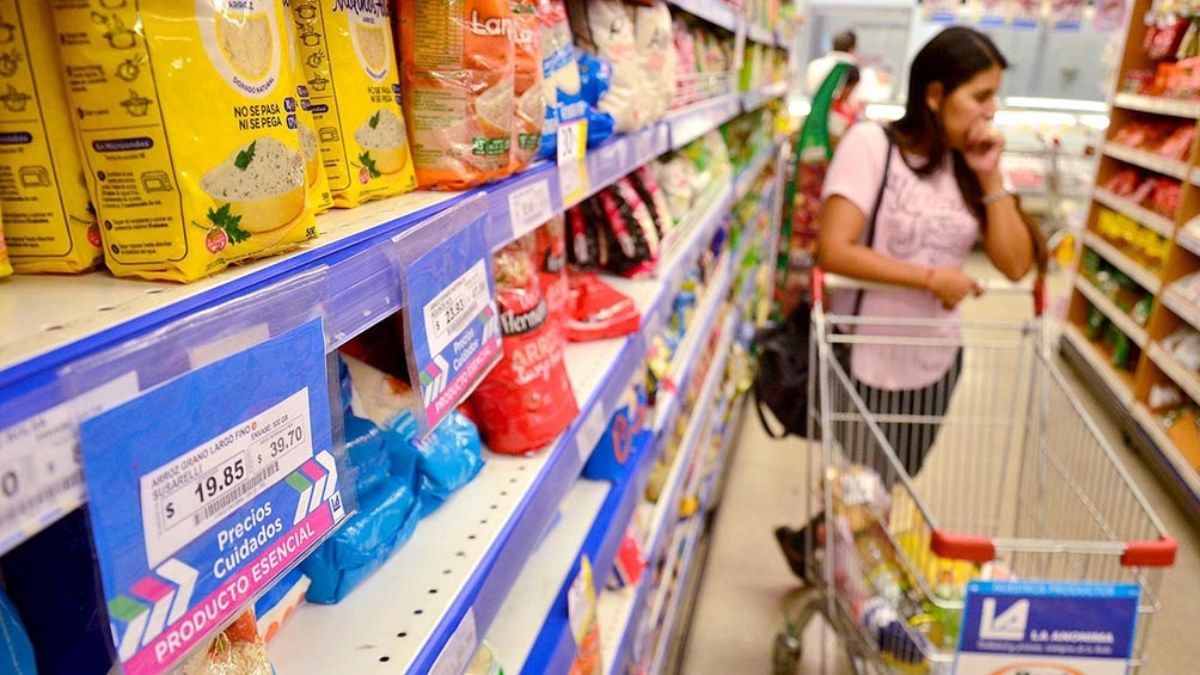 La Secretaría de Comercio Interior renovó por 90 días el programa Precios Cuidados, e incluirá 32 productos lácteos.