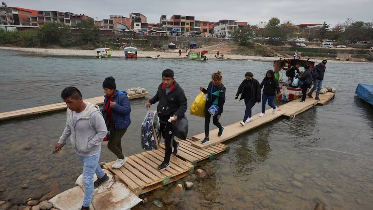 argentina pasa, bolivia factura: no estan reguladas, advierten sobre las chalanas