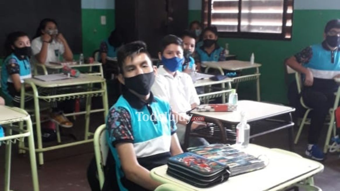 Todo Jujuy | Clases en escuelas (6).jpg