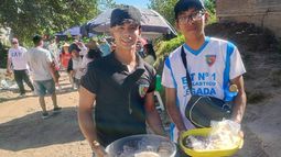 Alumnos de la ENET N°1 recaudan fondos para su carroza en el Cerro de la Cruz