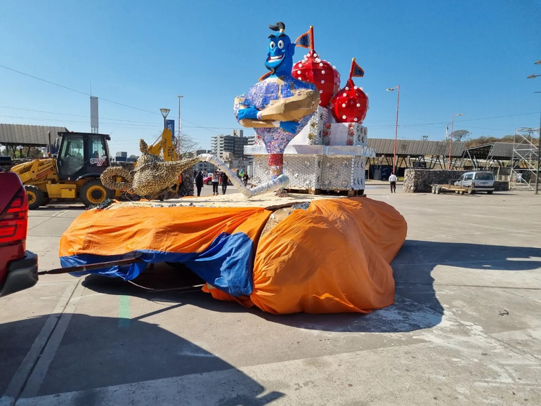 Las primeras carrozas de la FNE 2024 en la Ciudad Cultural.