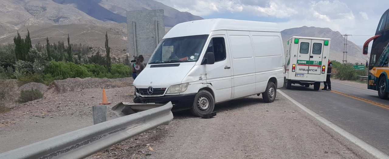 Mujer falleció al chocar contra el guardarraíl sobre Ruta 9 cerca de Huacalera.