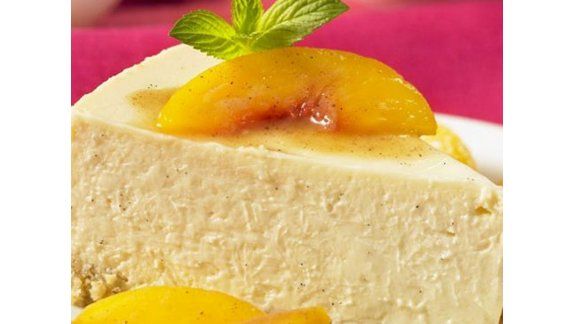 Un postre milenario: Torta helada cheesecake de durazno
