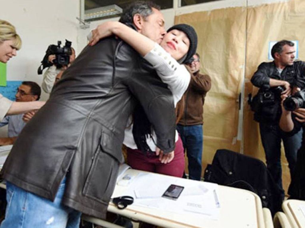 El beso de Scioli