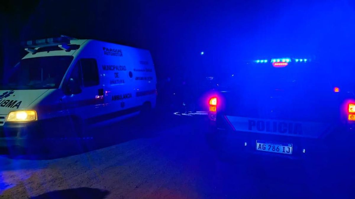 Dos hermanos discutían y uno le terminó rompiendo una silla en la cabeza al otro