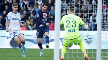 Lionel Messi jugó en el PSG y fue reemplazado