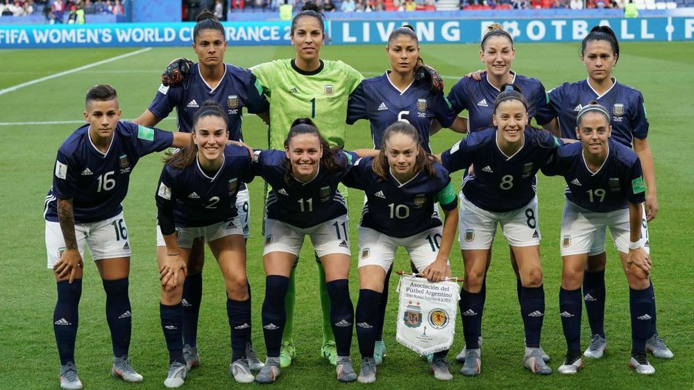 Como heroínas: así recibieron a la Selección Argentina femenina