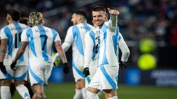 La selección argentina ocupa el primer puesto de la tabla de posiciones de las Eliminatorias sudamericanas&nbsp;con 15 puntos.
