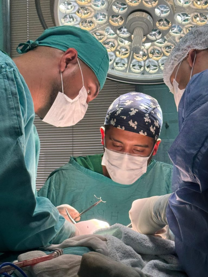 Equipo médico de la intervención 