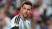 Qué le pasó a Lionel Messi en el ojo: el golpe que le provocó un corte y sangre en el rostro