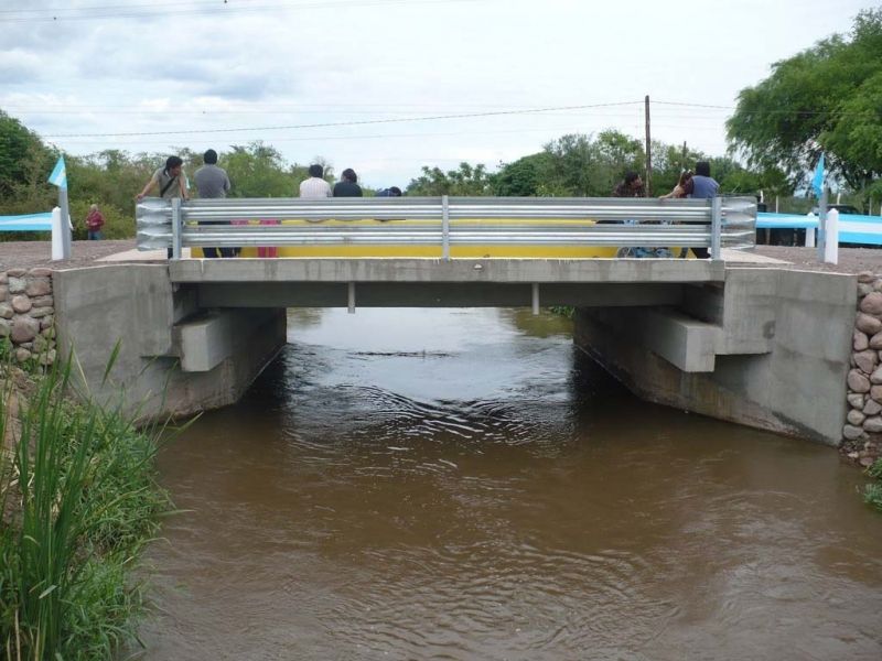 Nuevo puente en Vinalito