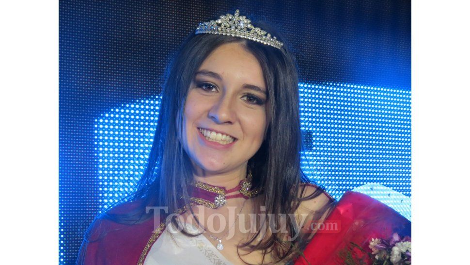 Candela Morales reina del Nacional 3