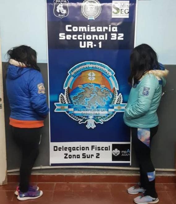 Dos mujeres detenidas por robo de mercadería en un supermercado
