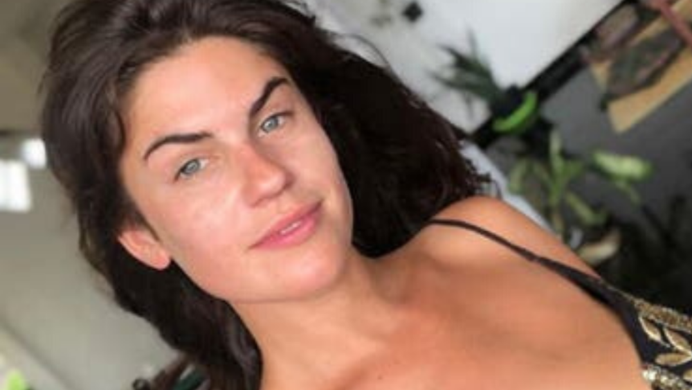 Coronavirus: una actriz quedó varada en Indonesia y se enamoró de un instructor de buceo
