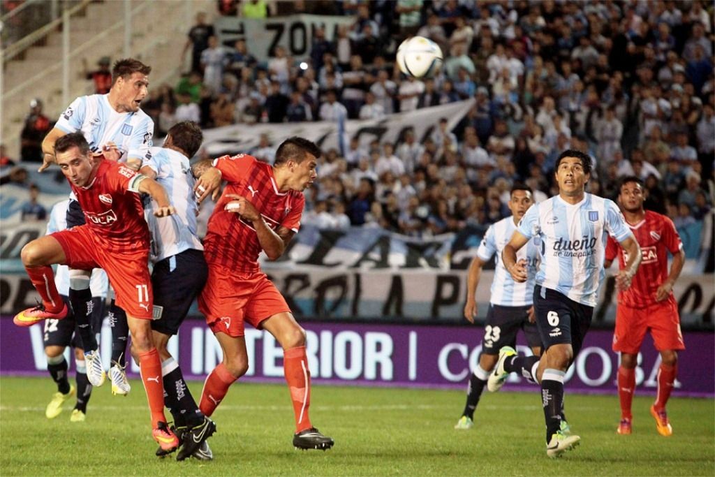 Triunfo de Racing sobre Independiente