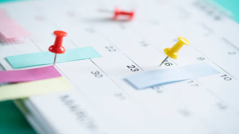 El lunes 18 de agosto no es feriado este año.