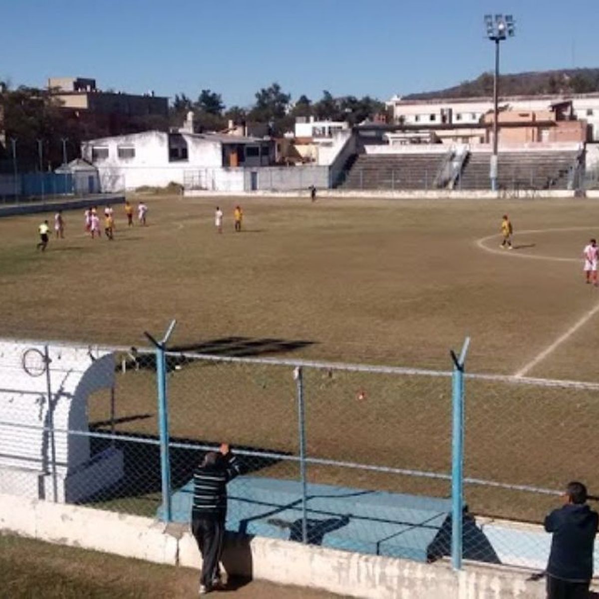 Estadio La Tablada: proponen nombrarlo José Daniel Valencia