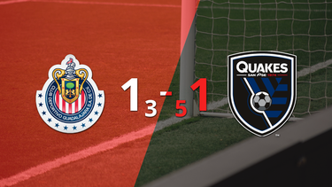 Con una victoria por penales, San José Earthquakes se impusó frente a Chivas y clasificó