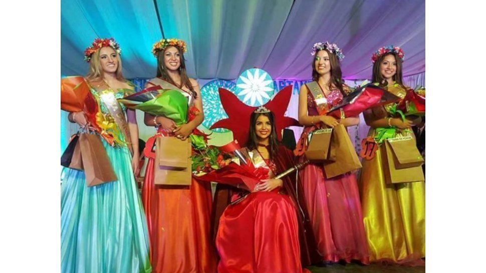 Elección reina de El Carmen