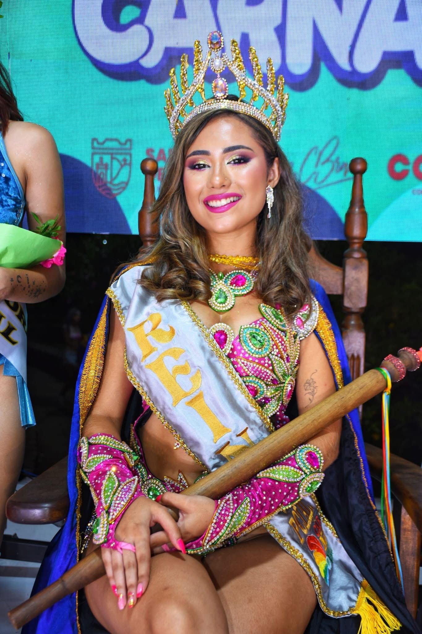Oriana Vaca Siufi fue elegida Reina Provincial del Carnaval