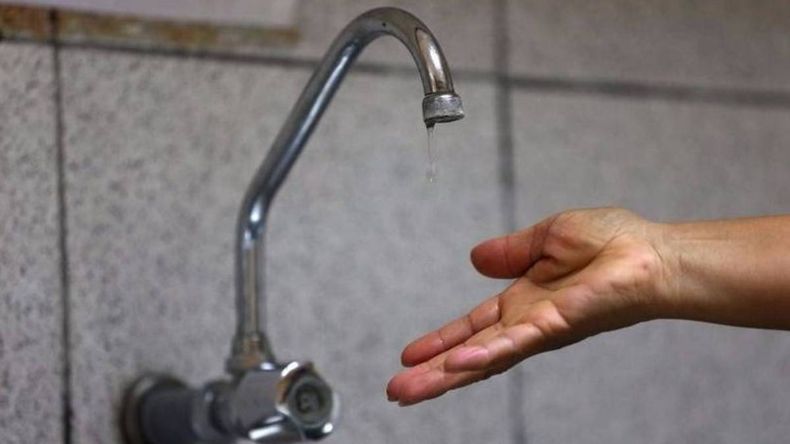 baja presion de agua