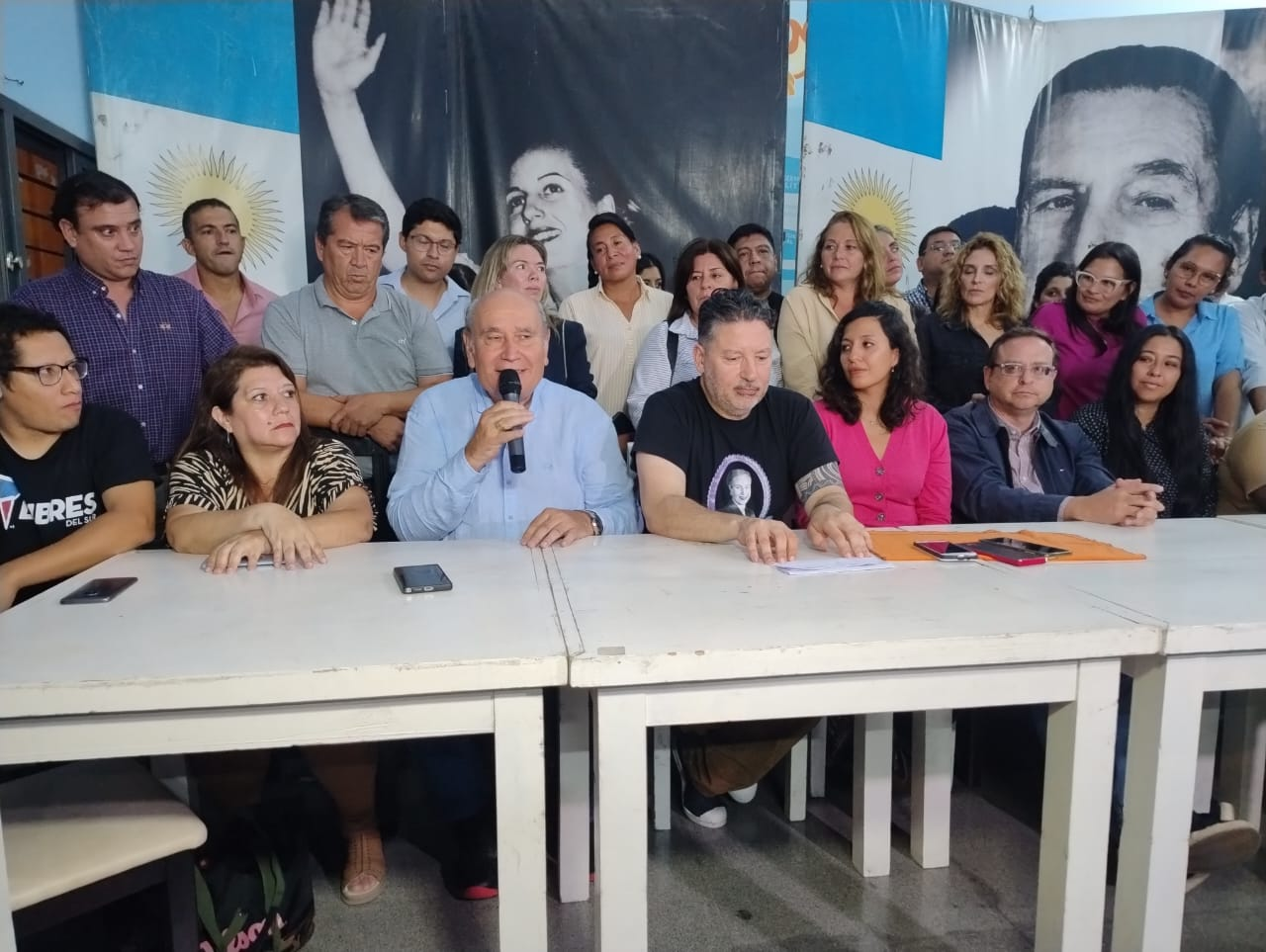 conformaron el frente justicialista con 25 fuerzas politicas