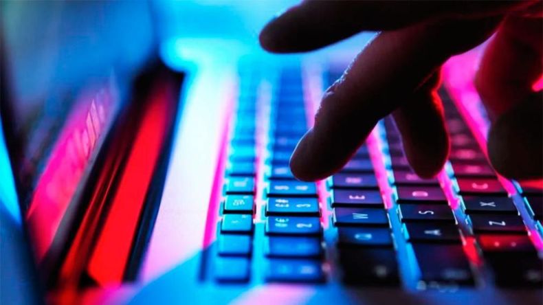 Ciberdelincuentes le hackearon su billetera virtual y le dejaron una deuda de $2.500.000.