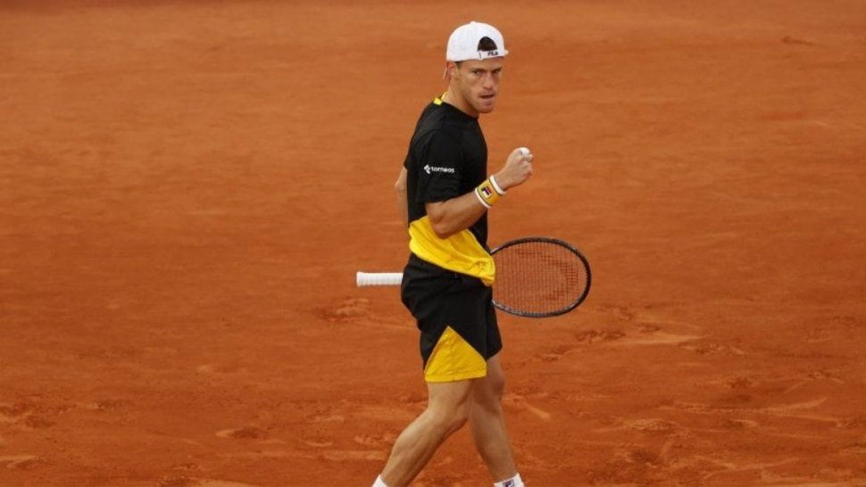 El Peque Schwartzman se metió en cuartos de final sin perder un set